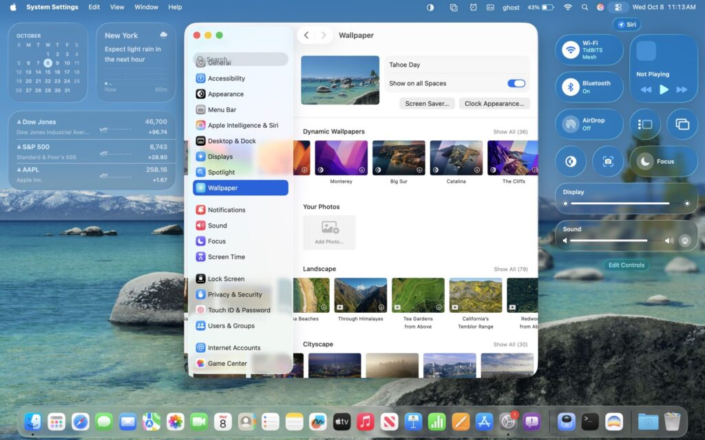 Mac System Settings showing Liquid Glass appearance and desktop tinting options