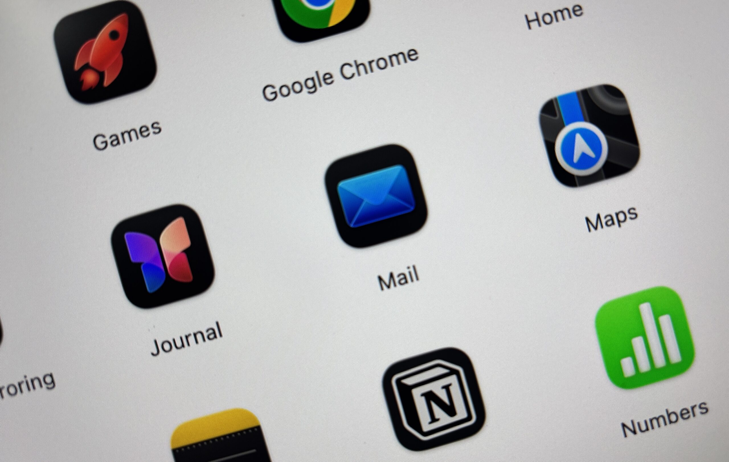 Mac Applications view highlighting the Mail app icon