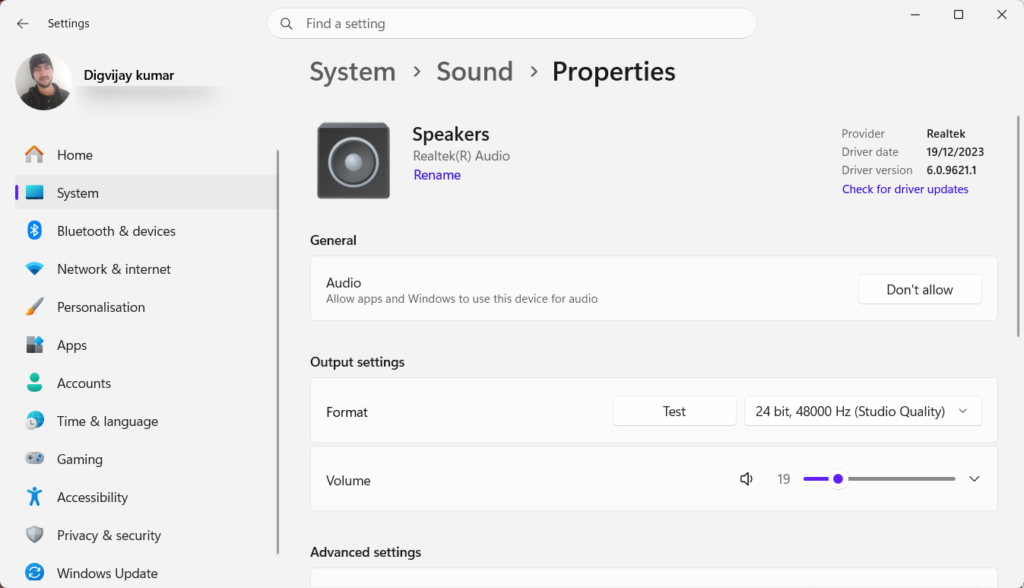 Opening speaker properties in Windows sound settings