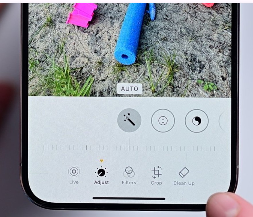 clean up tool iphone photos on iphone screen