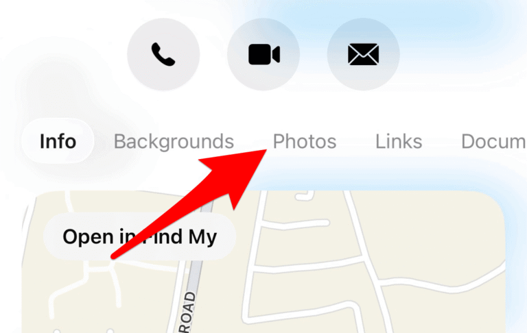 message app on iPhone sharing photo