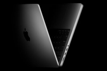 MacBook Pro M5 Max Buyer Charged Twice After Price Hike — Mac